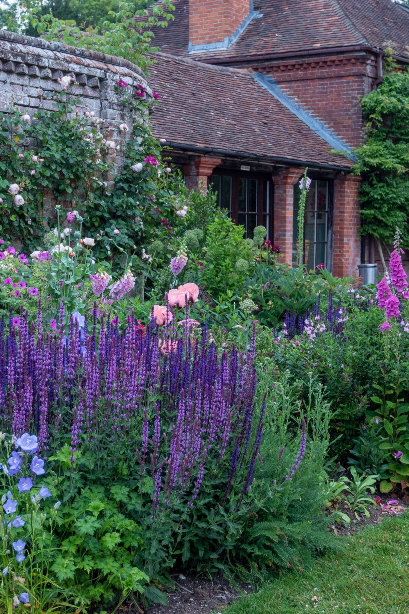 Exploring the Beauty of Rural Gardens