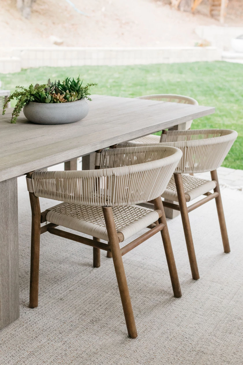 Exploring the Charm of Outdoor Dining Furniture