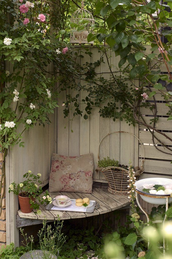 Exploring the Many Options for Garden Seats