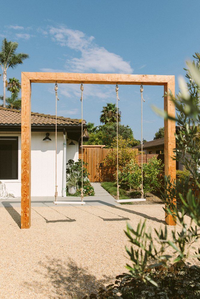 Fun Times in the Great Outdoors: The Allure of Outdoor Swings