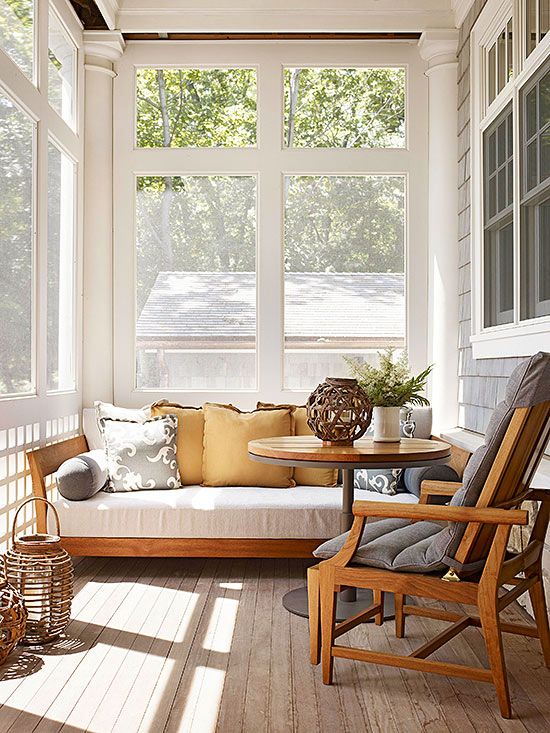 Furnishing Your Porch: Essential Pieces for Outdoor Comfort