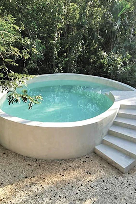 Maximizing Space: Creating a Pool Oasis in a Compact Yard