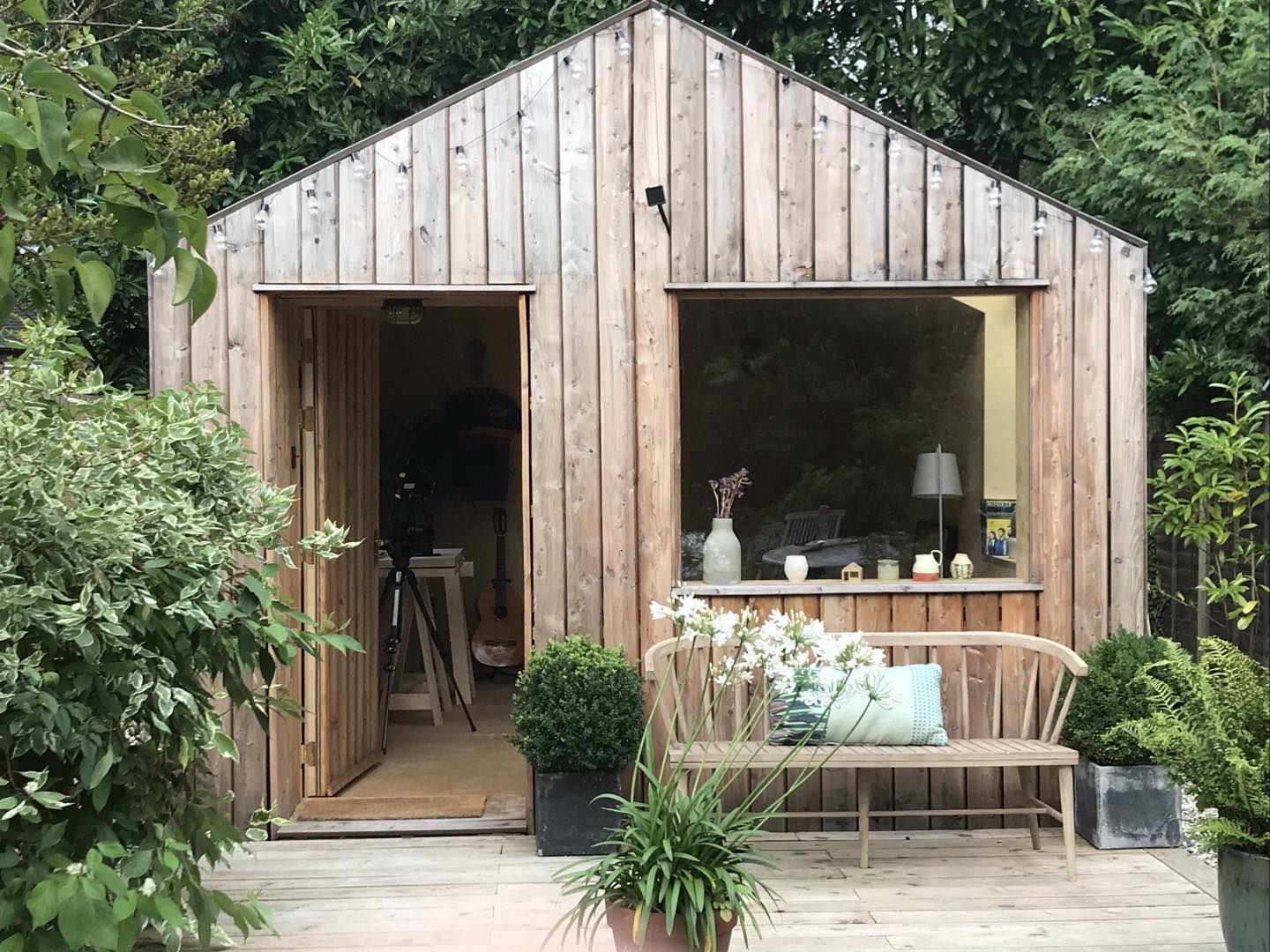 Pint-Sized Outdoor Retreats: The Charm of Petite Garden Rooms