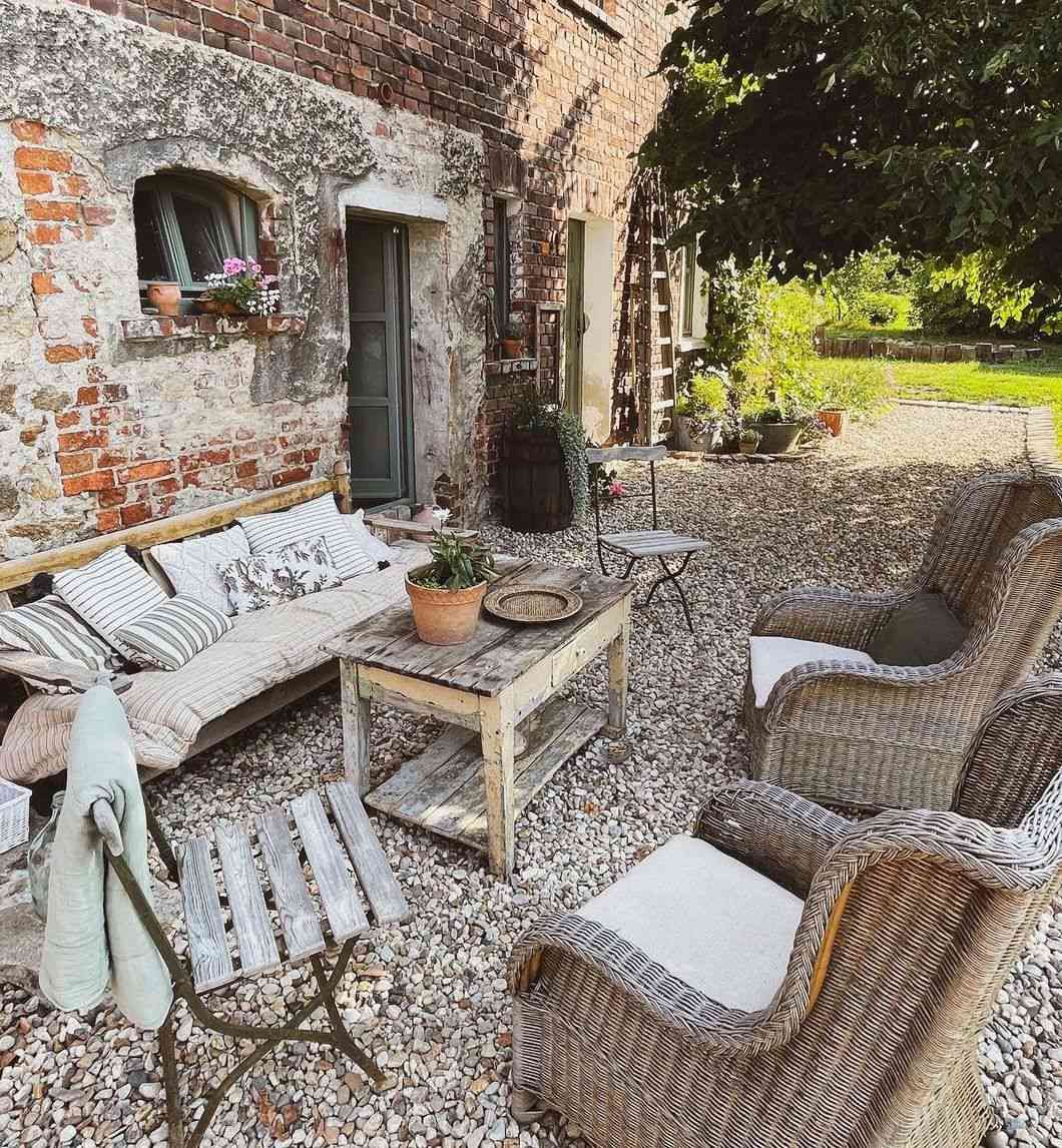 Stone Patio Design Inspiration: Unleash Your Outdoor Oasis