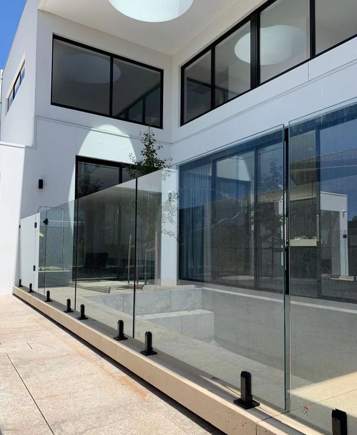 Stunning Glass Deck Railings: A Sophisticated Addition for Your Outdoor Space
