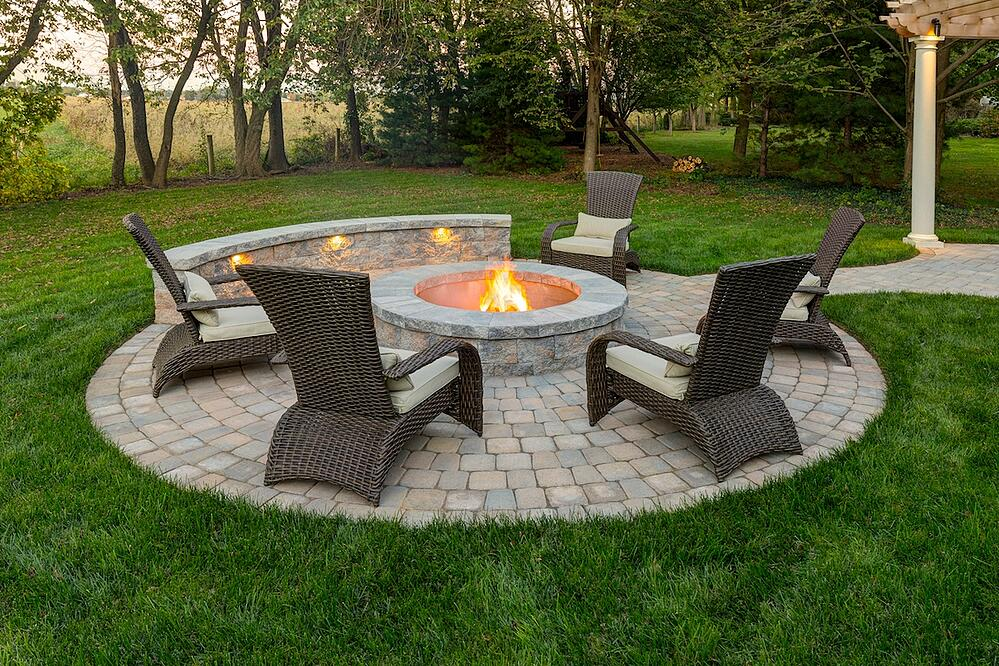 Stylish Outdoor Fire Pit Ideas for Your Patio