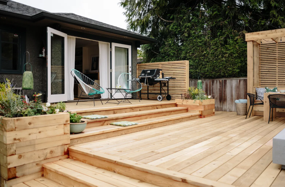 The Beauty and Durability of Cedar Decking