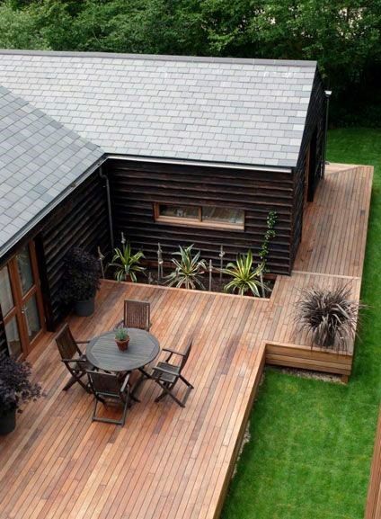 The Beauty of Outdoor Decks: Enhancing Your Outdoor Living Space