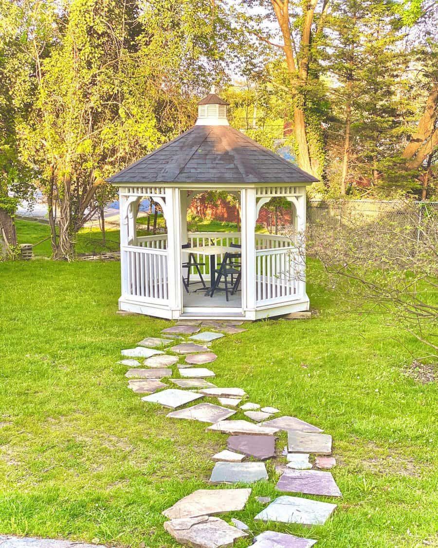 The Beauty of Wooden Gazebos: A Rustic Retreat for Your Outdoor Oasis