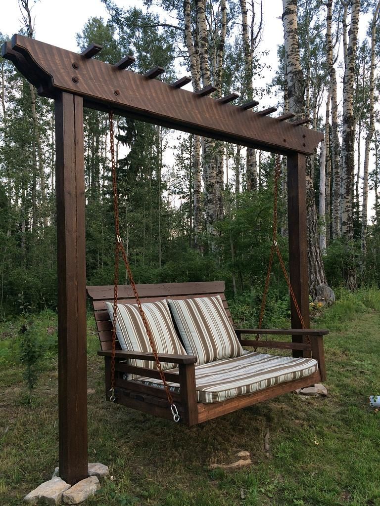 The Charm of Outdoor Swings: A Must-Have for Your Garden