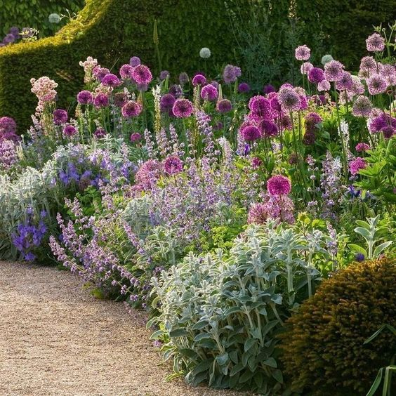 The Charm of Traditional Cottage Gardens