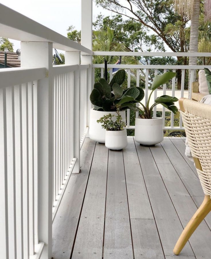 The Complete Guide to Choosing and Installing Decking Balustrade