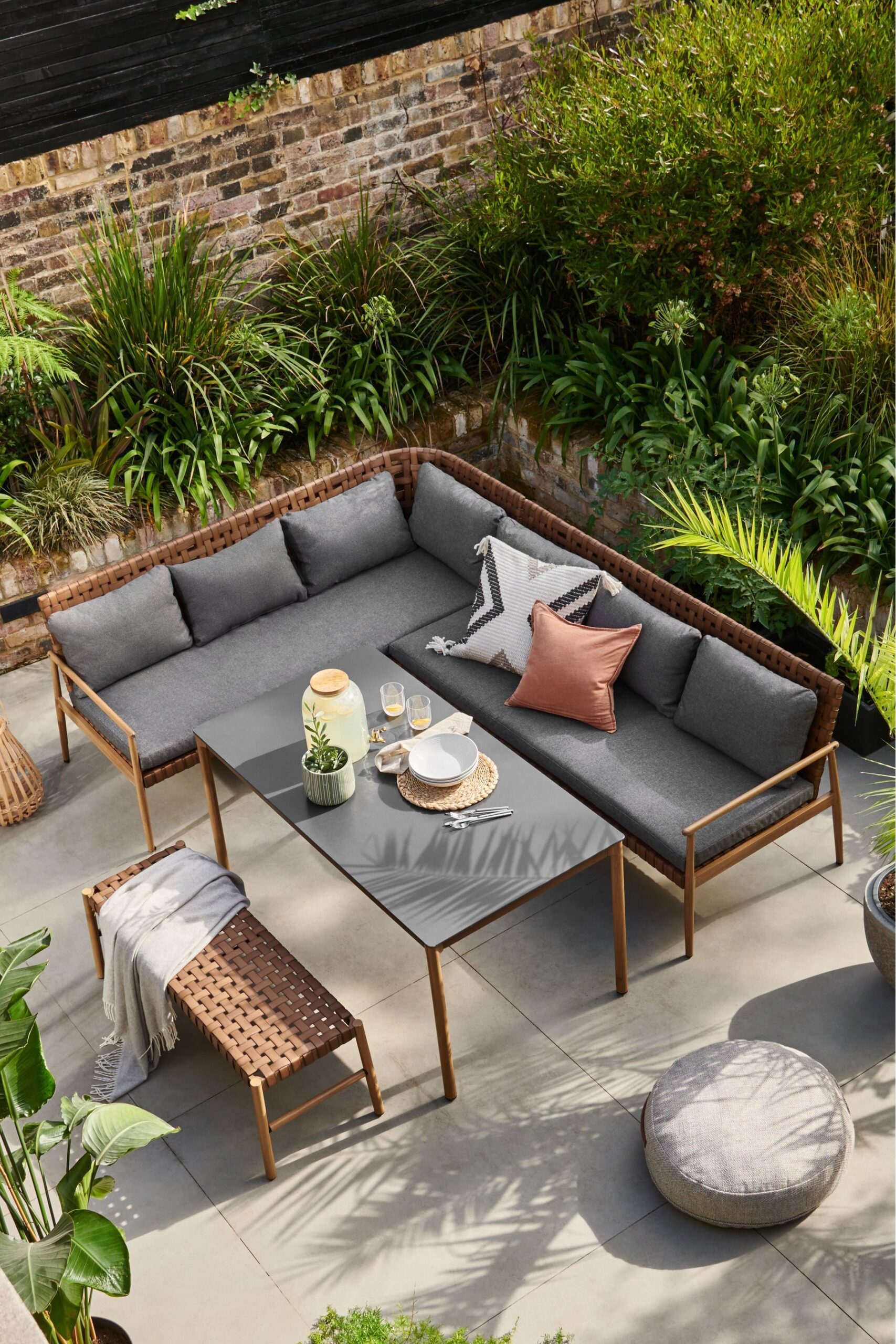 The Perfect Outdoor Dining Set for Your Patio