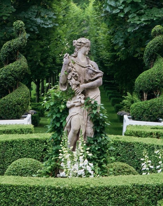 The Serene Beauty of Garden Statues