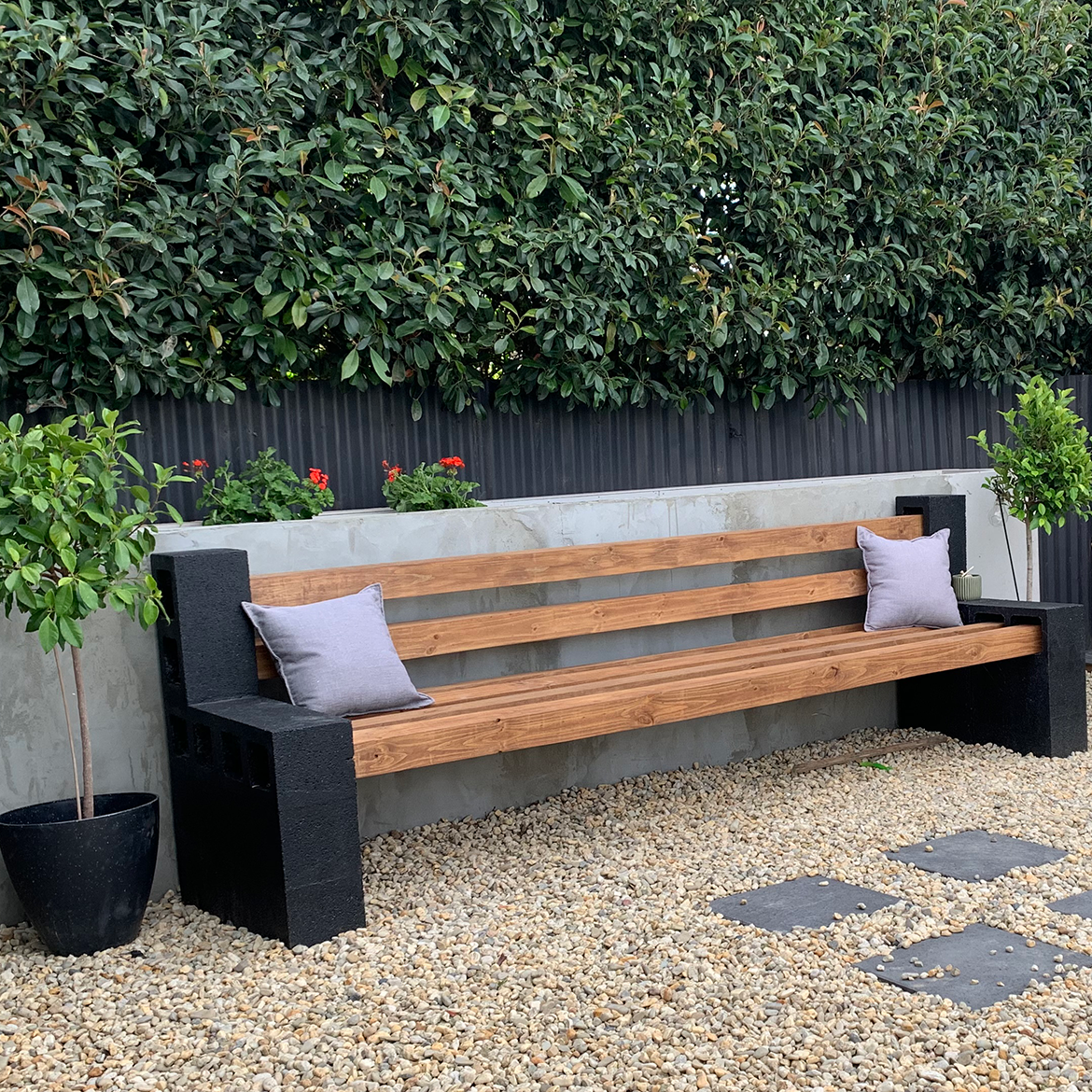 The Versatility and Comfort of Patio Seating: Exploring the Benefits of Benches