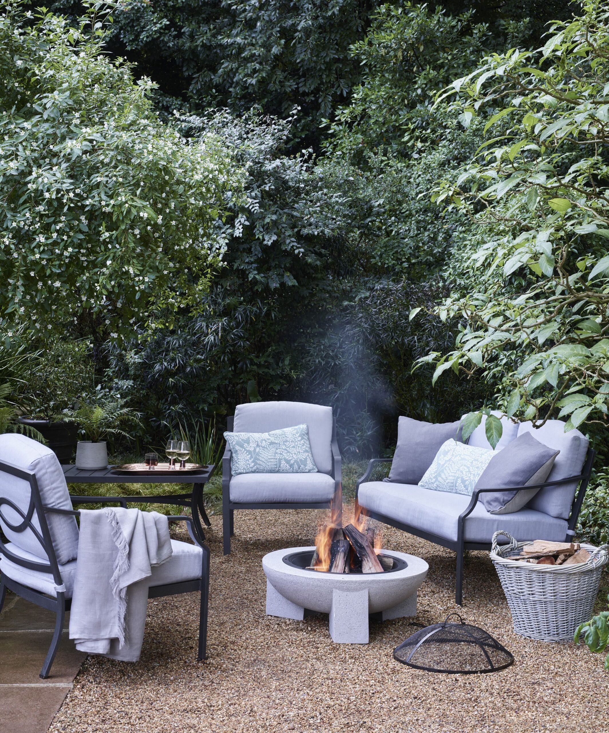 Timeless Elegance: Wrought Iron Garden Furniture for Your Outdoor Oasis