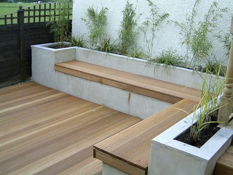 Transform Your Garden with a Stylish Planter Bench