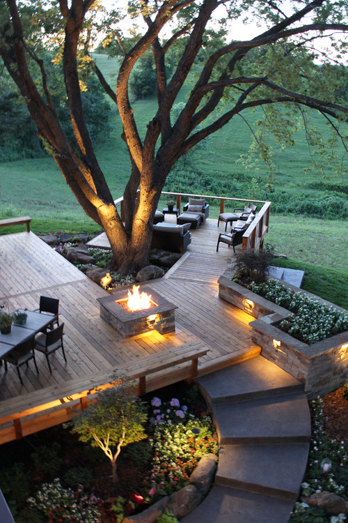 Transform Your Outdoor Oasis with Stylish Living Spaces