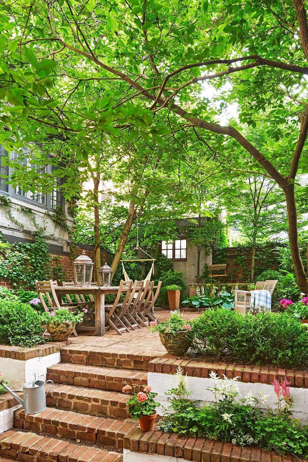 Transform Your Outdoor Space with Stunning Backyard Landscaping Ideas