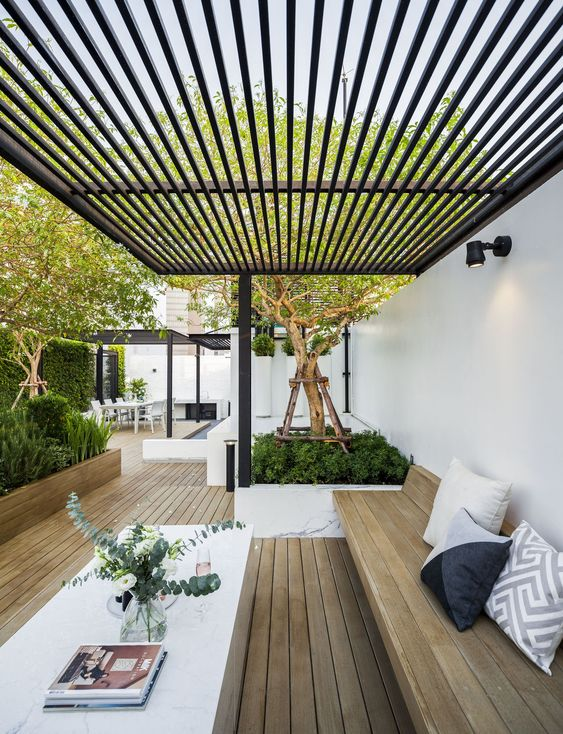 Transform Your Outdoor Space with These Stunning Backyard Deck Ideas