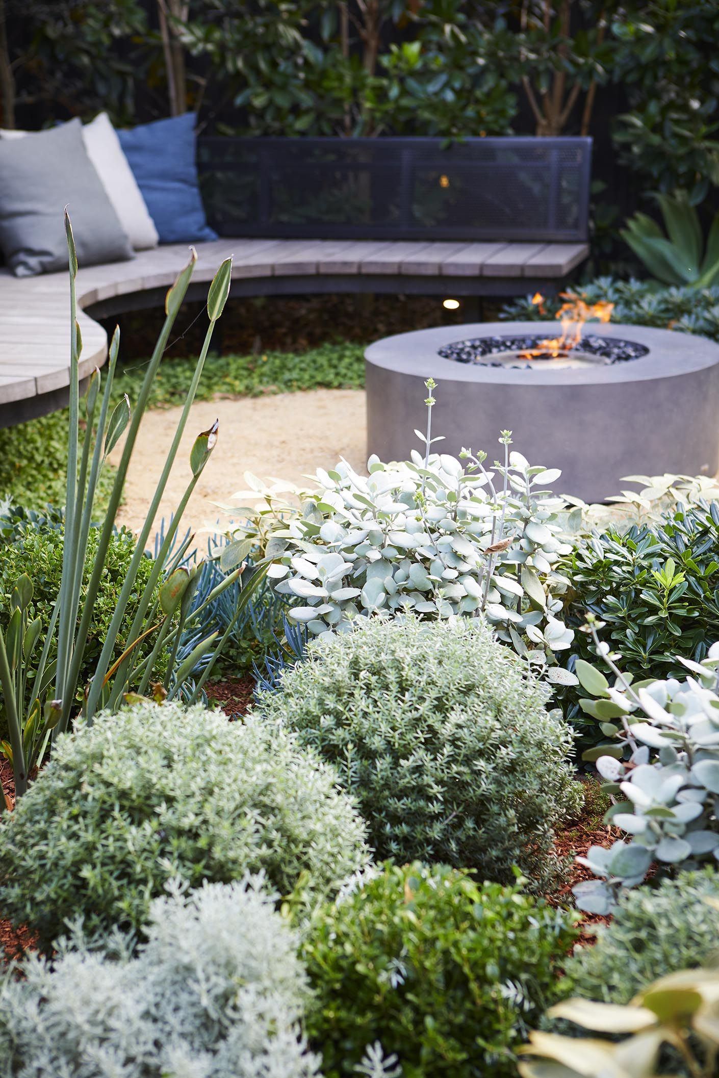 Transforming Your Garden Into a Beautiful Outdoor Oasis