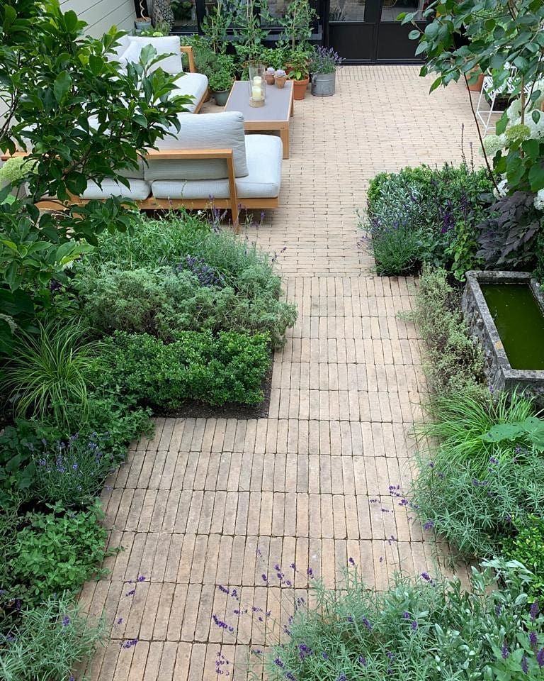 Transforming Your Garden with Stunning Landscaping
