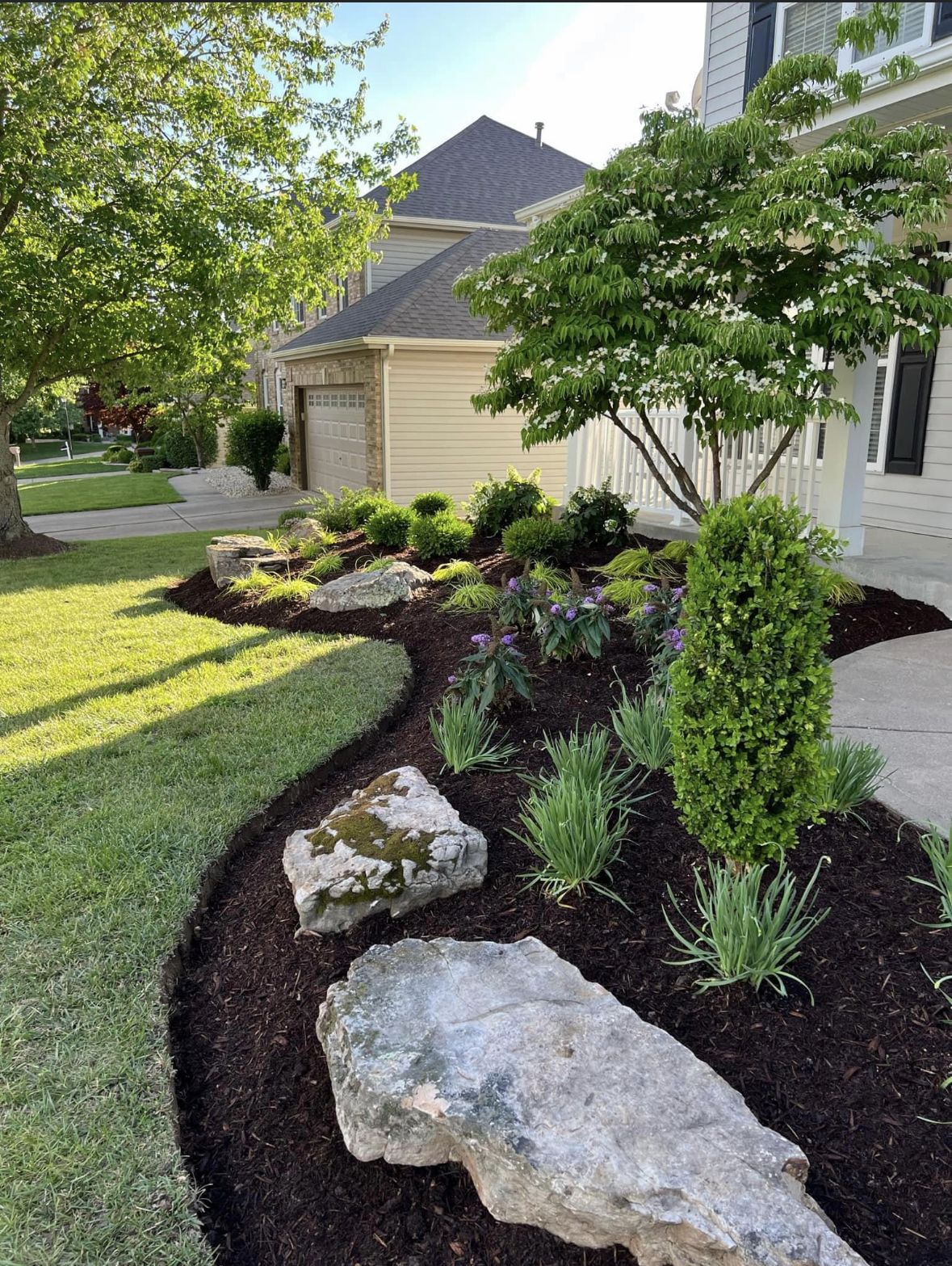 Transforming the Area Next to Your House Through Landscaping