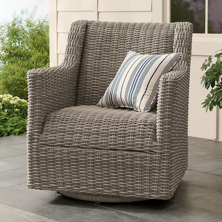 Ultimate Guide to Outdoor Gliders: Enhance Your Outdoor Living Space with These Soothing Seats