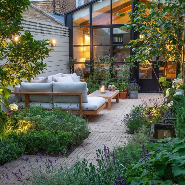 Unleashing the Beauty of Compact Gardens: Finding Inspiration for Your Small Outdoor Space