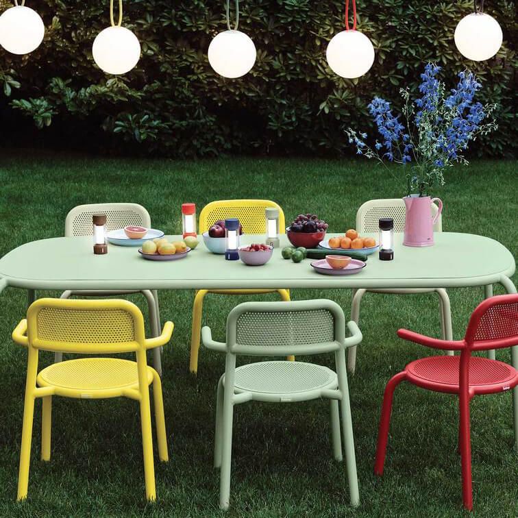 Upgrade Your Outdoor Dining Experience with Stylish Patio Tables