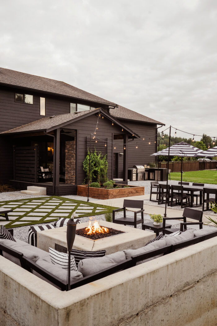 Modern Pacific Northwest Backyard Design - Taryn Whiteaker Desig