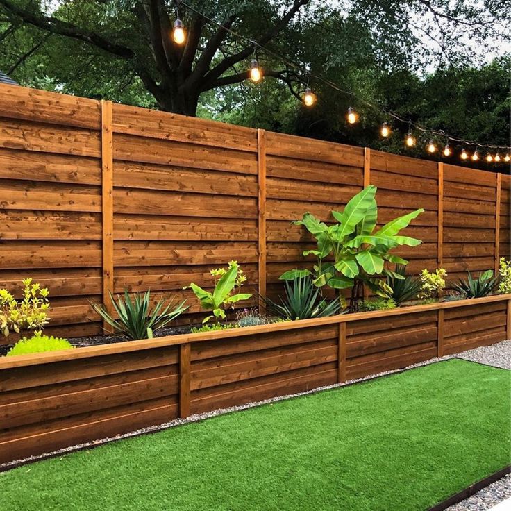 10 Interesting Wood Fence Ideas | Backyard fences, House fence .