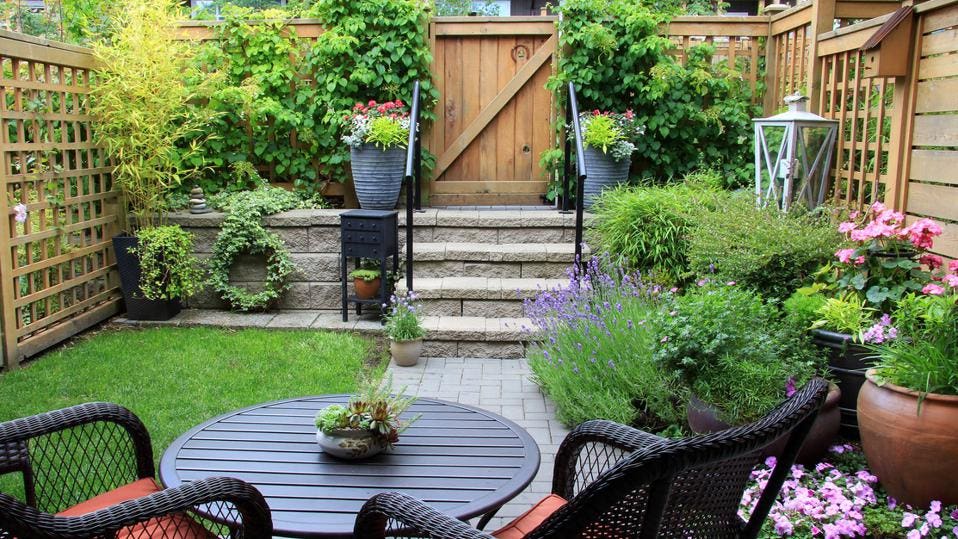 12 Best Small Backyard Landscaping Ideas – Forbes Ho