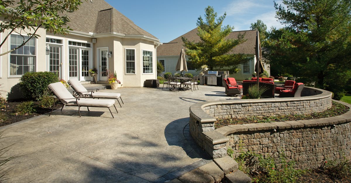 Creative Ideas for Stylish Concrete Patio Designs