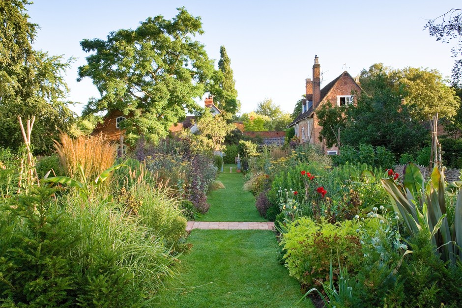 Top Plants for a Country Garden | BBC Gardeners World Magazi