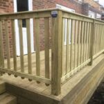 Decking Balustrade Gate Rounded Pales Right Hand hu