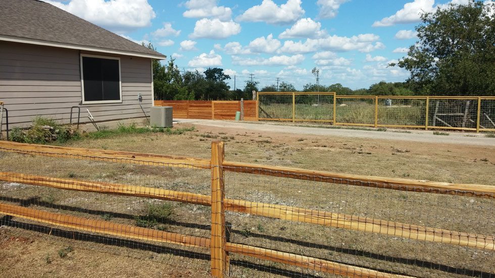 Cattle Panel Fence Ideas & Guide - BC Fen