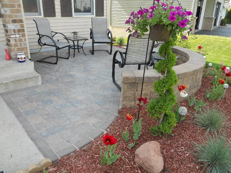 Landscape contractor Woodbury, MN | Devine Design Hardscapes .