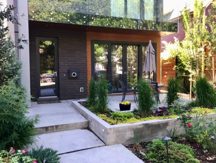 Urban Living: Embracing The Front Yard! — Everyday Touri