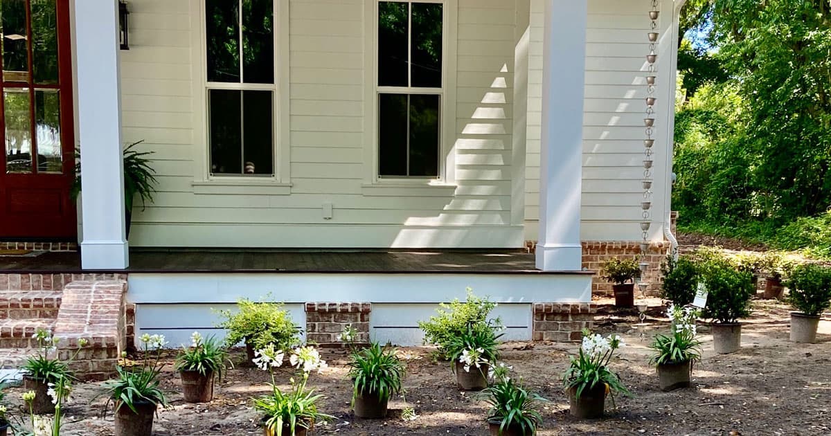 Creating a DIY Front Yard Landscape for Our Southern Cottage .