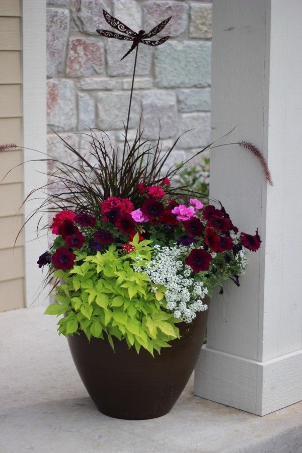 20 Beautiful Planter Ideas for Your Gard