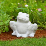 Better Homes & Gardens Outdoor Grey Frog Garden Statue, 8.13in L x .