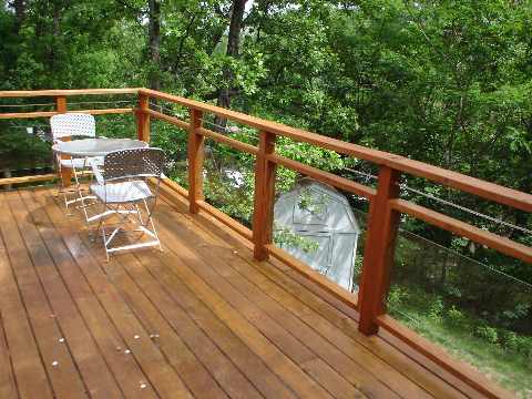 Detroit Glass Deck Railing | Glass Deck Pane