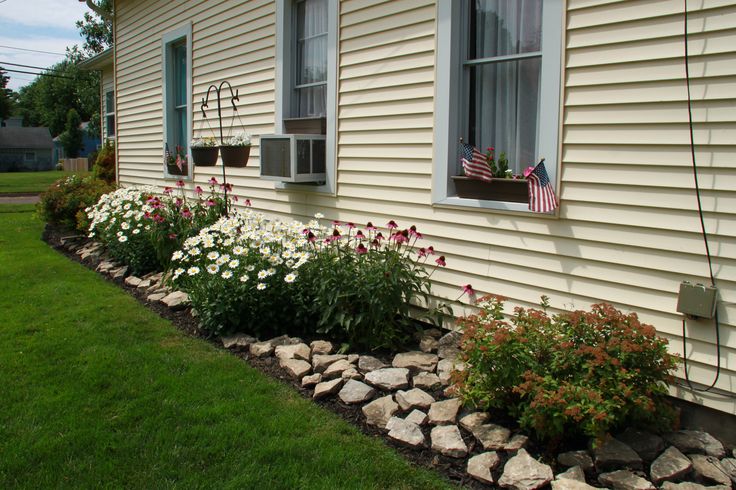 Beautiful Landscaping Ideas for the South Side of Your Hou