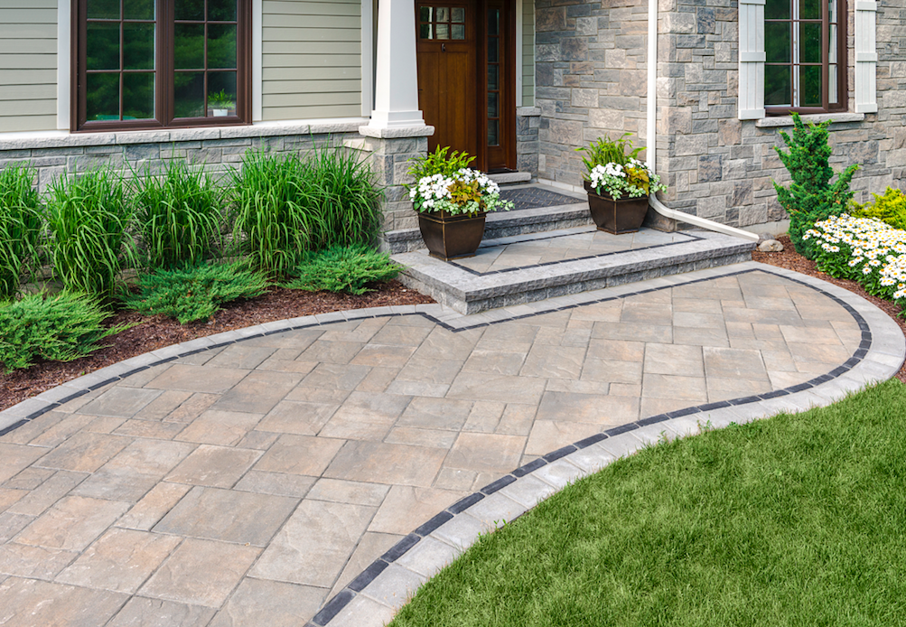 Enhancing Curb Appeal: Tips for Transforming a Compact Front Yard With Landscaping