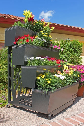 VERTICAL PORTABLE PLANTER: 12-SQUARE FEET OF PLANTING SPACE .