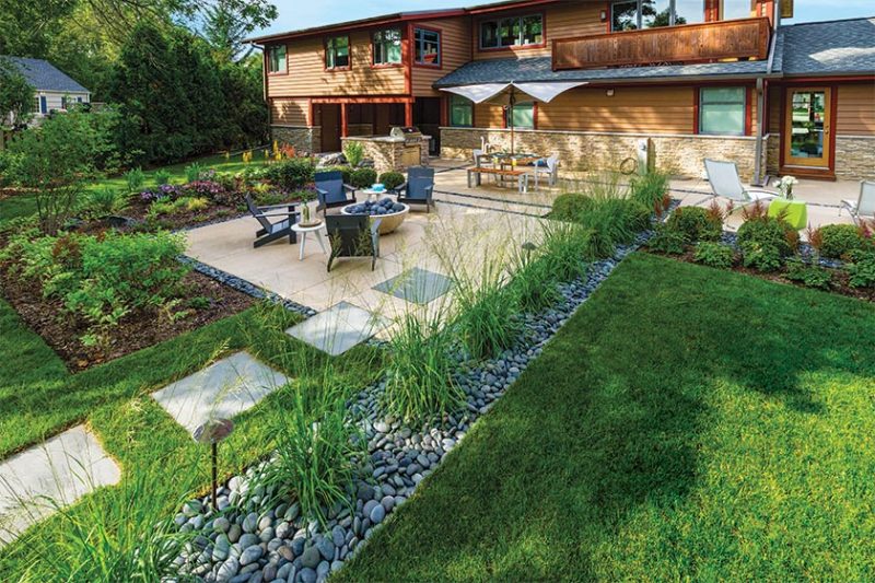 A Wisconsin Yard Gets a Dream Modern Makeover - Atomic Ran