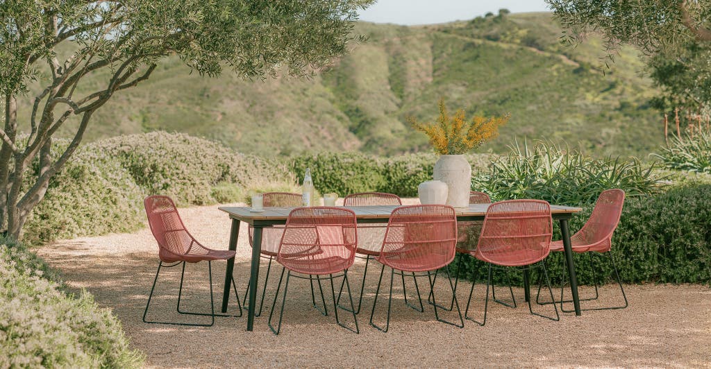 Enhance Your Outdoor Space with Stylish Dining Furniture