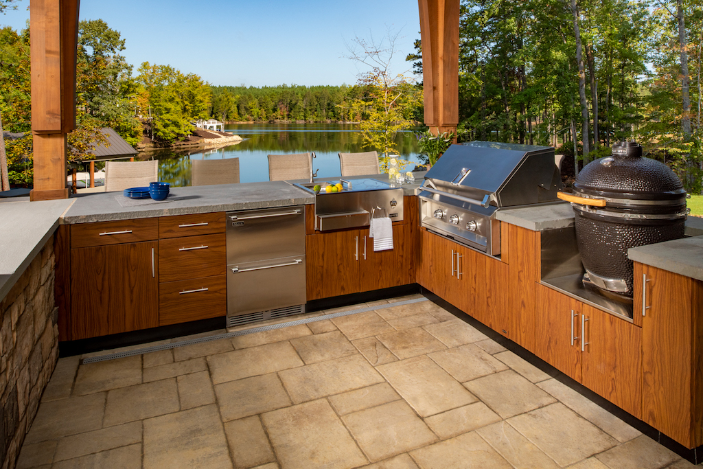 Outdoor Kitchen Layouts & Plans for Function & Sty