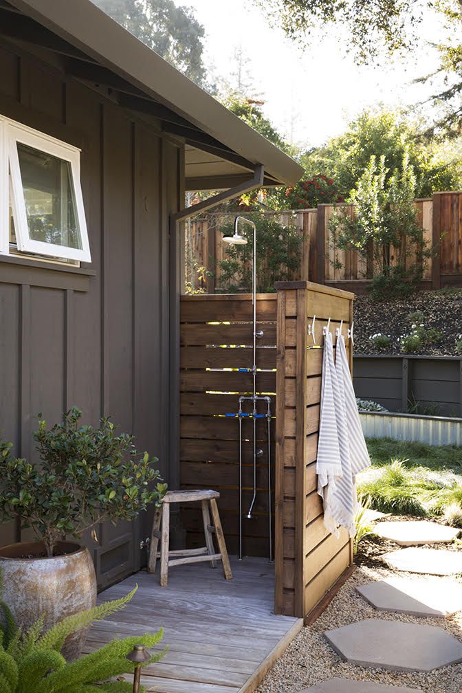 15 Stunning Outdoor Shower Ideas to Borrow for Your Own Backya